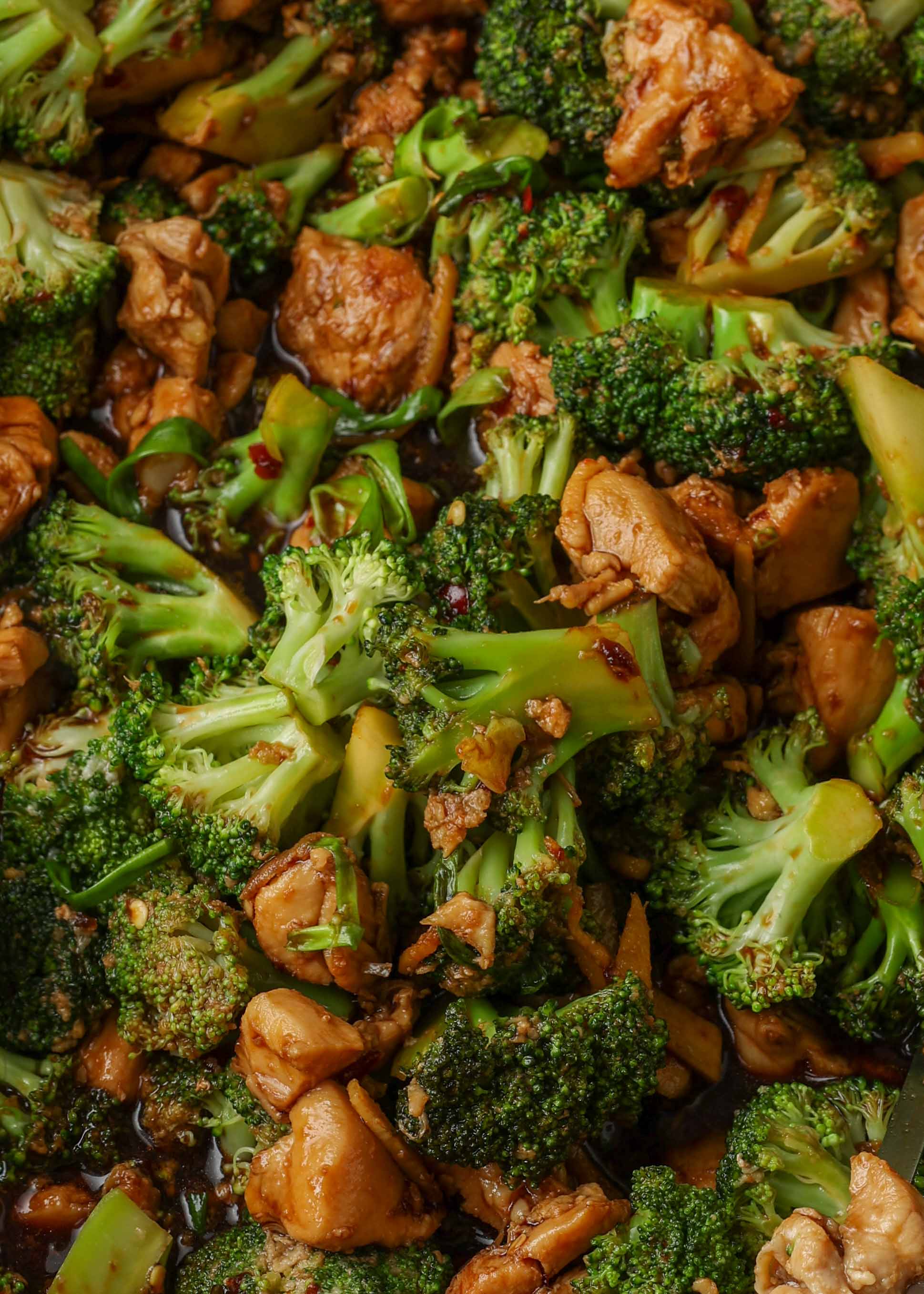 Easy Spicy Chicken & Broccolini Stir-Fry: Weeknight Dinner